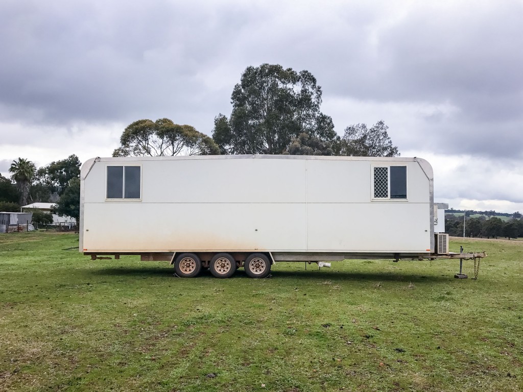 Two room mobile accommodation unit